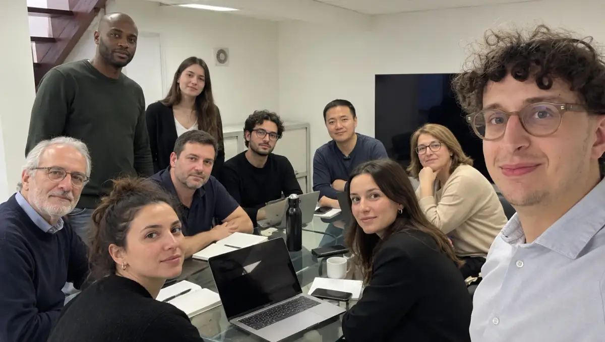 Table de travail de l'atelier Clinique Numérique